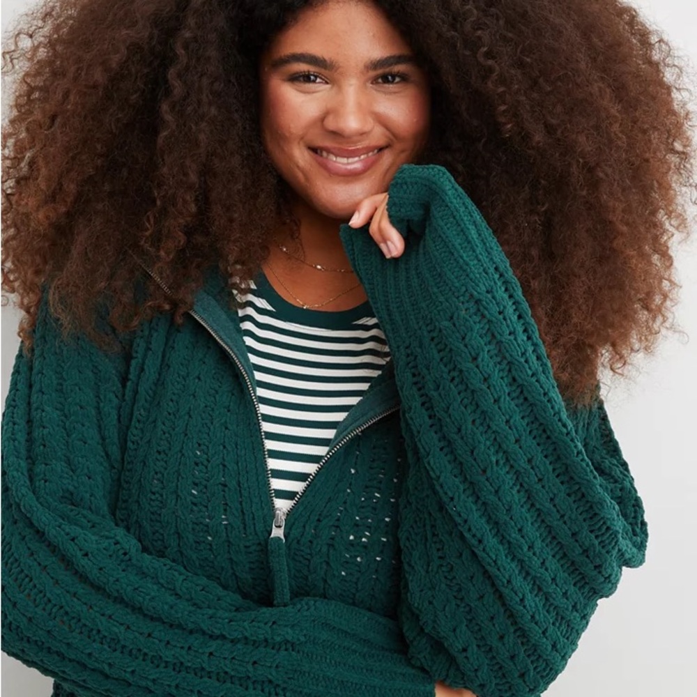 Aerie Green Cable Car 1/4 Zip Sweater L EUC